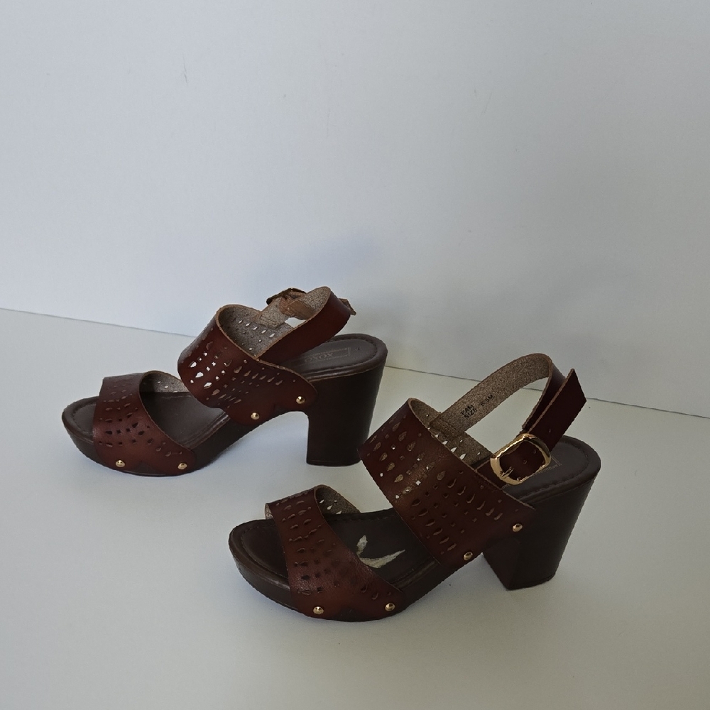 XOXO Brown Heels with Elegant Design